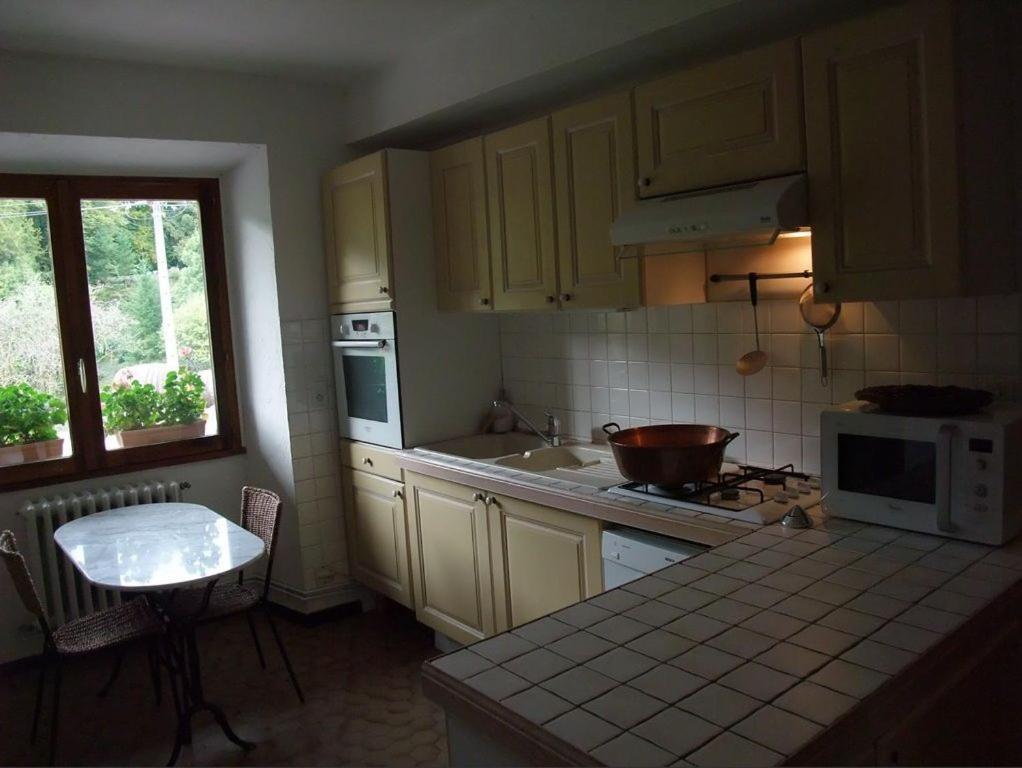 Le Domaine Du Grand Cellier Gites Appartement En Savoie Tournon Екстер'єр фото